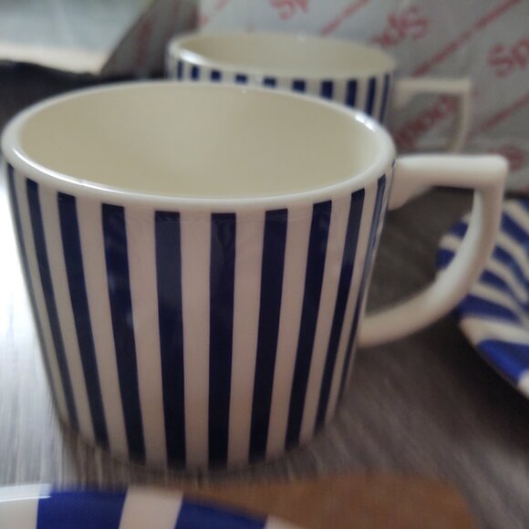 2 Cups & 4 Saucers Spode Steccato Collection Teacup & Saucer Set, Stripe Cobalt - Picture 3 of 15
